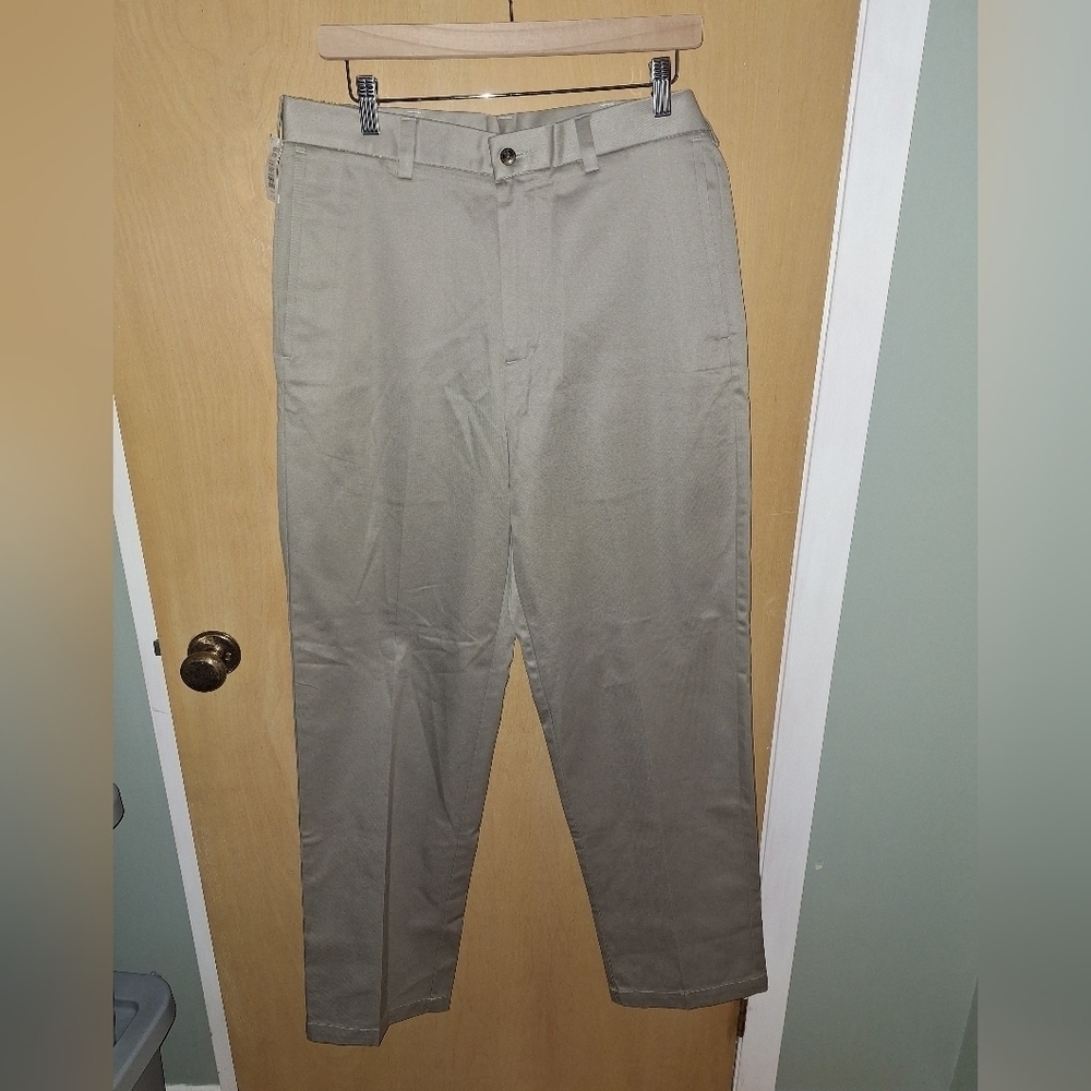 Haggar Premium 100% Cotton Dress Khaki Pants New With Tags Size 32 X 32